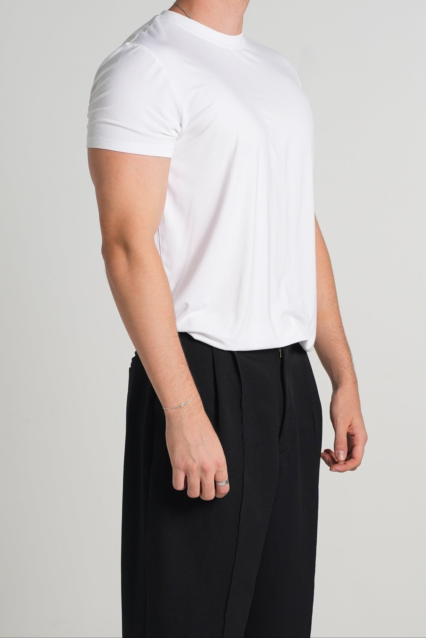 White Muscle fit t-shirt